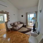 Apartment Panorama 2 *