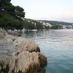 アパート Panorama 2 トロギール